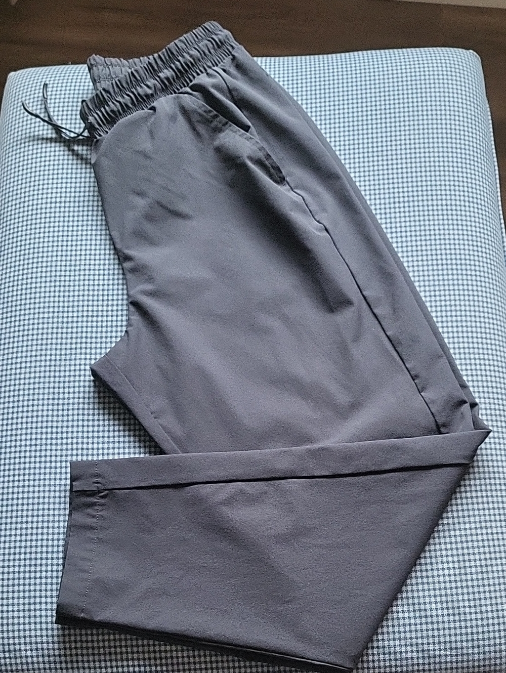 Women's Black Elastic-Waist Pants